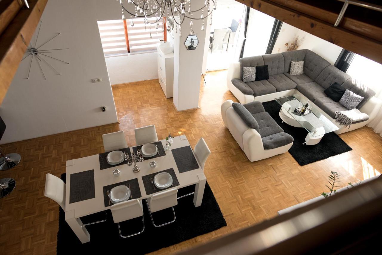 Natura With Private Pool Apartment *