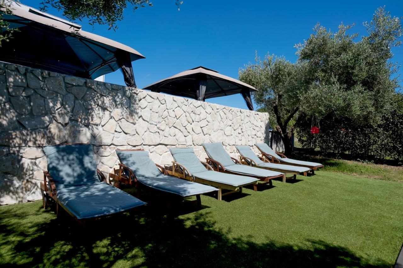 Natura With Private Pool Apartment *