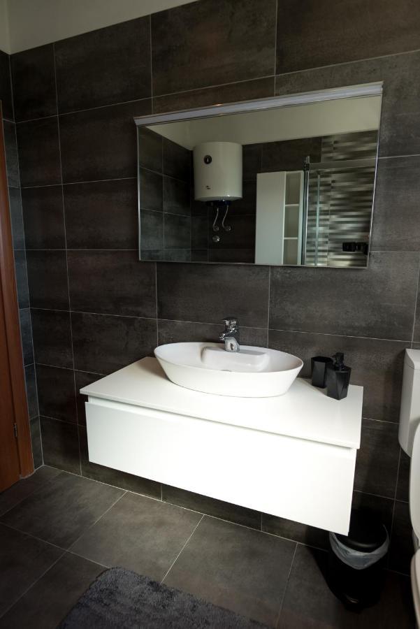 Natura With Private Pool Apartment