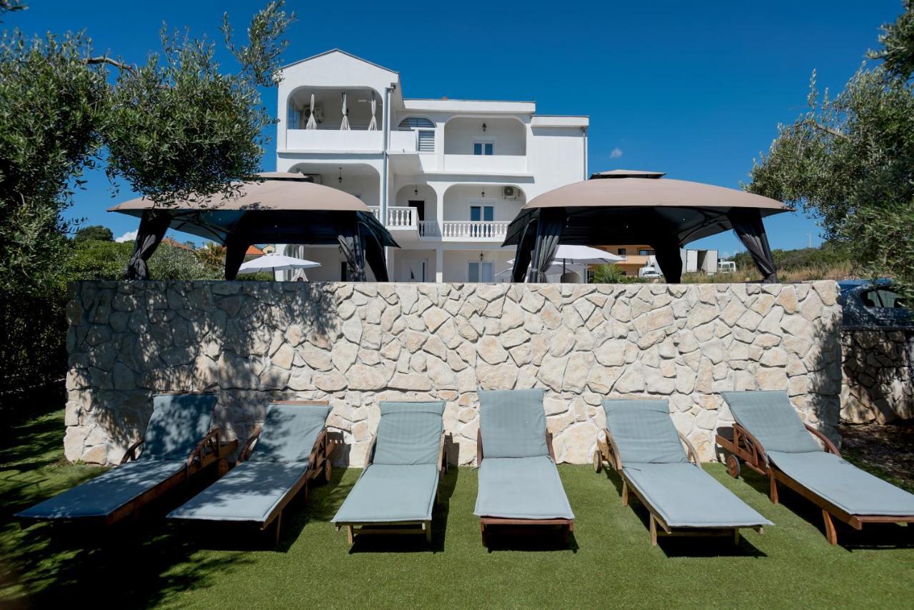 Natura With Private Pool Zadar