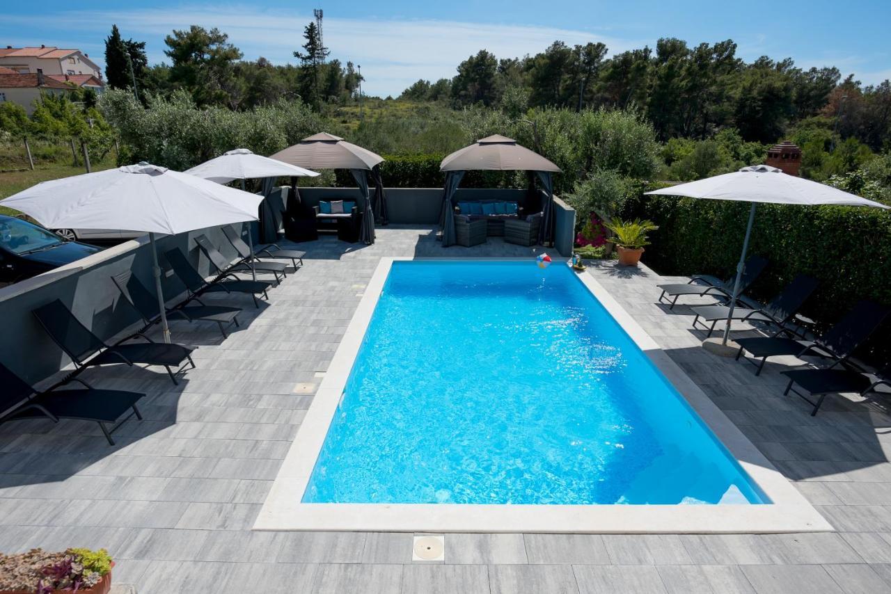 Lägenhet Natura With Private Pool